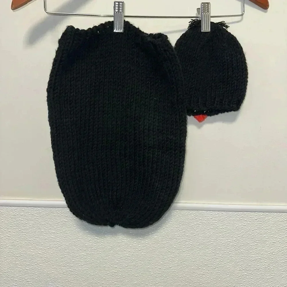 Baby Penguin Knit Outfit, 0-3m, Black & White